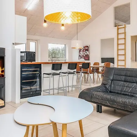 4 Star In Holiday home *