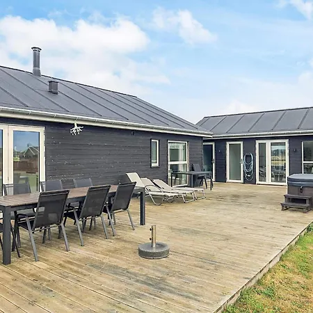 4 Star In * Løkken