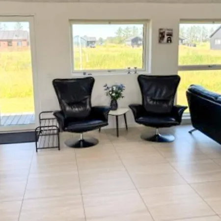 4 Star In Holiday home *