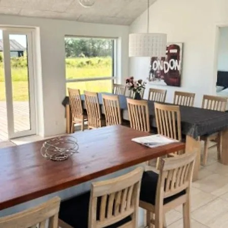 4 Star In Casa de Férias Løkken