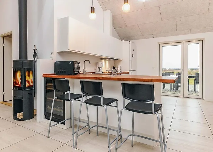 4 Star In Дом отдыха Лёккен